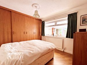 Bedroom- click for photo gallery